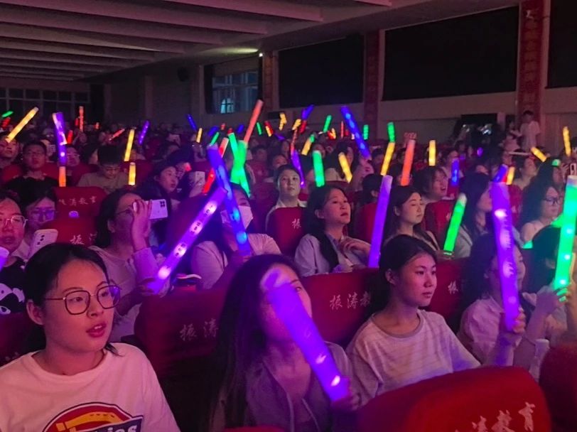 保定理工学院‖教育学院‖教育学院2025届“墨韵育桃李 师心照远方”毕业典礼暨毕业晚会