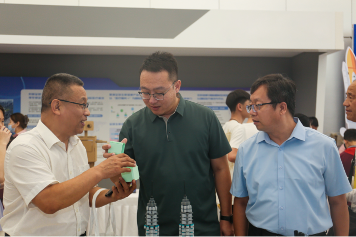 保定理工学院受邀亮相莲池区科技节：硬核科技展品引领青少年探索未来