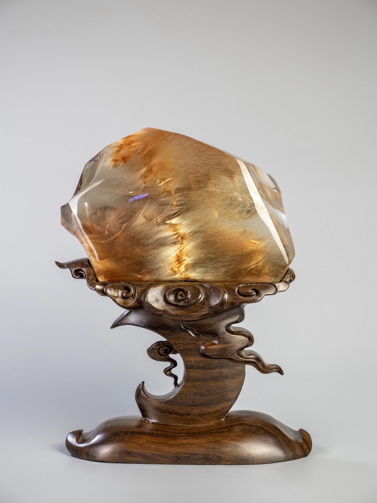 校企携手添彩迎新！河北矿业资源旗下保定地矿宝石店携珍贵矿物晶体助力宝石及材料工艺学专业新生启航