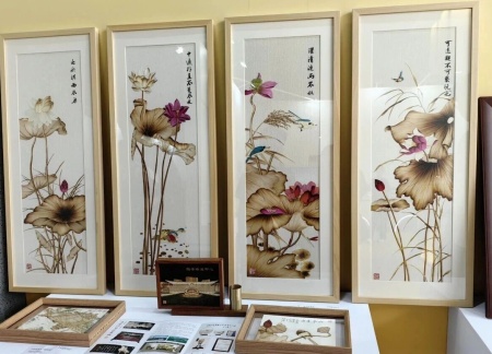 保定理工学院艺术学院师生参观2025河北国际工业设计周，助力设计人才培养