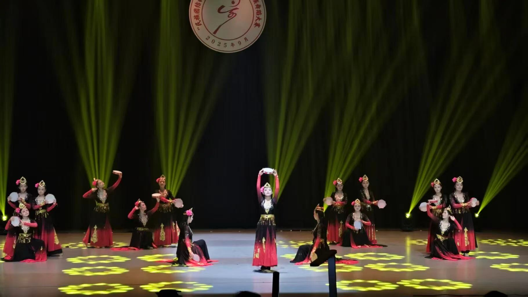 喜报！ 保定理工学院在“民族团结杯”舞蹈大赛斩获多奖