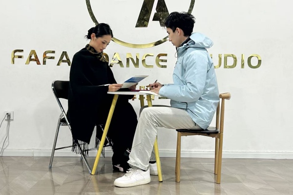 校企合作同心圆，访企拓岗谱新篇