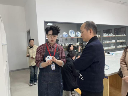 校企聚力谋发展 携手并肩育英才 ——国际在线与保定理工学院共绘合作新蓝图
