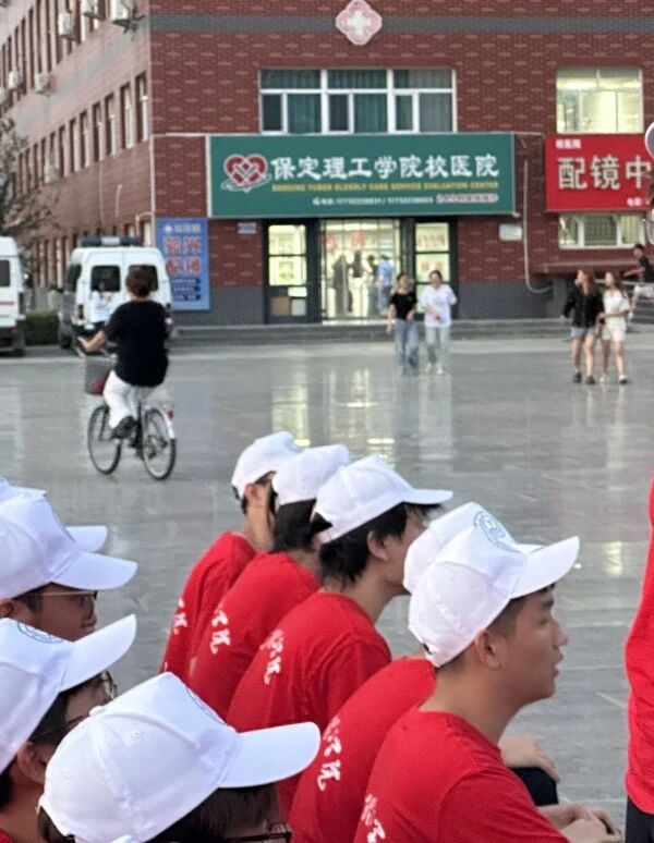 军训纪实|保定理工学院|管理学院|从“发糕被”到雪糕甜,青春记忆超鲜活