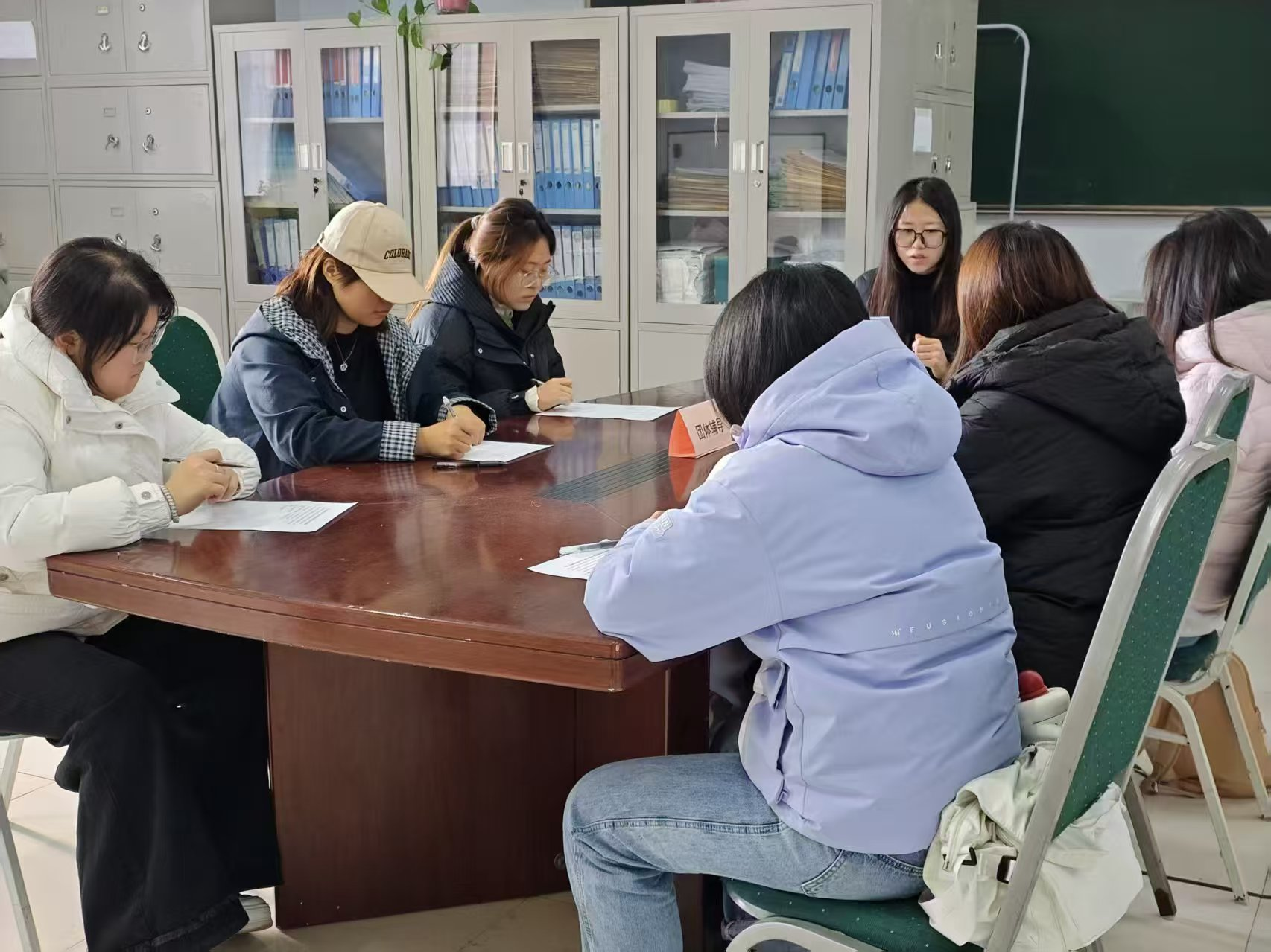 聚焦绿色金融，保理经济学子实战演练无领导小组面试