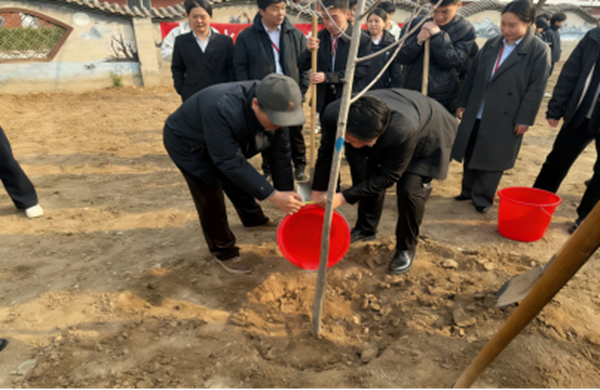 植绿护绿筑希望 同心共美校园春