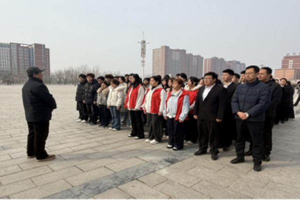 植绿护绿筑希望 同心共美校园春